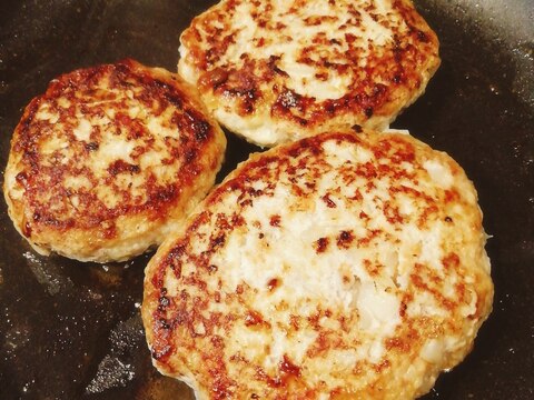 簡単！ふわふわ鶏と牛豚合挽肉のお豆腐ハンバーグ